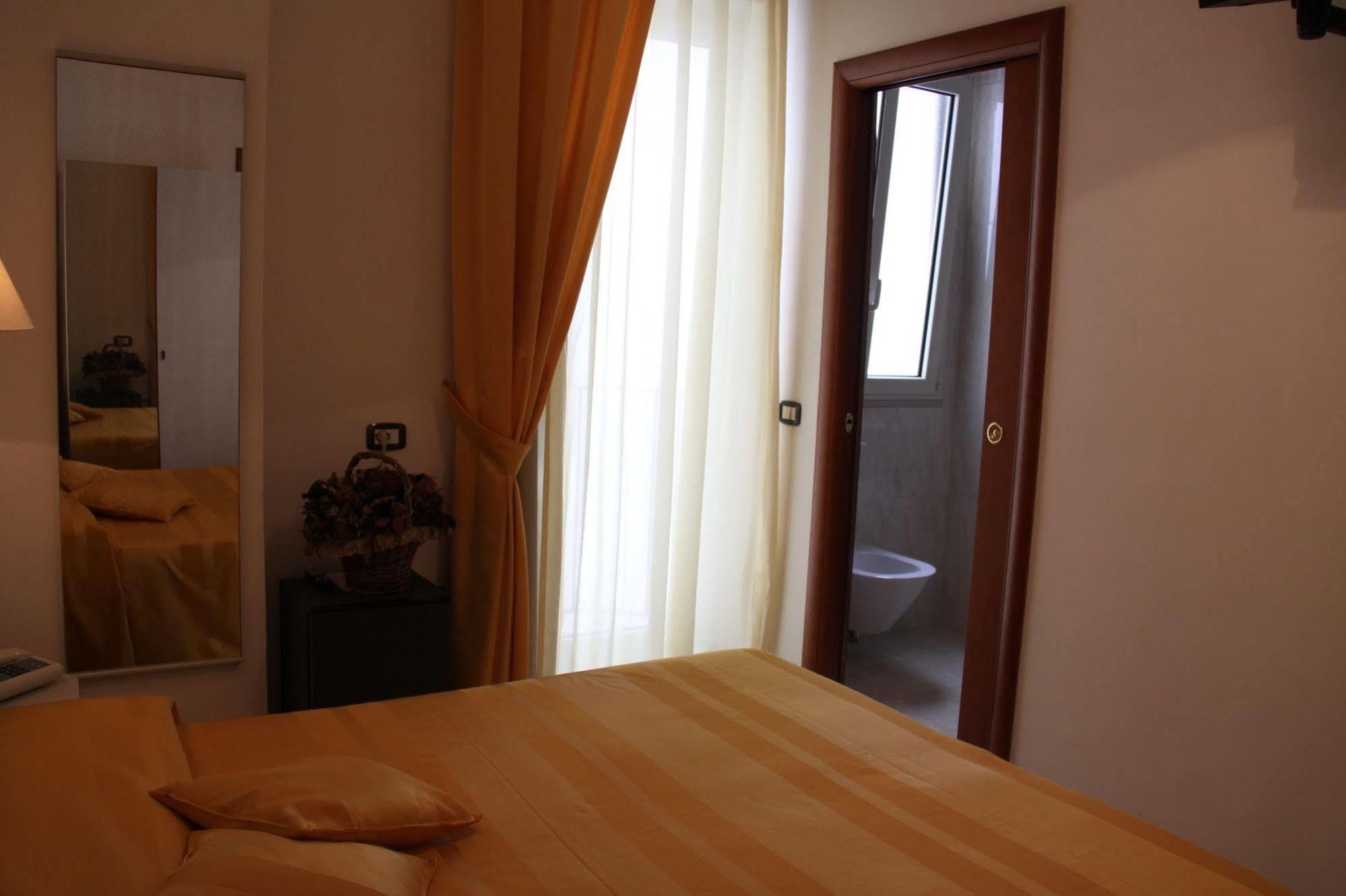Hotel Falcone Vieste Exterior photo